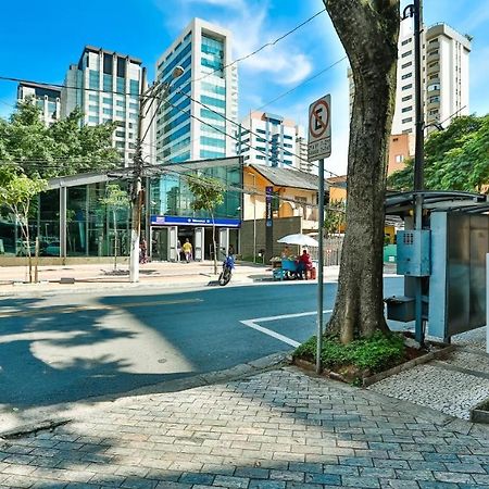 Flat Em Frente Ao Metro Moema São Paulo Exterior photo